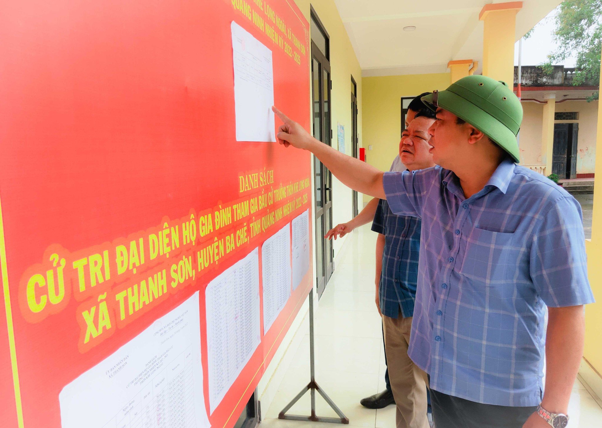 Đề xuất tăng mức trợ cấp của trưởng thôn, tổ trưởng dân phố dôi dư khi sáp nhập xã